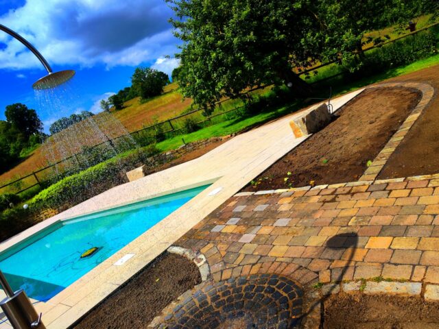 Poolbau Dusche Gartengestaltung